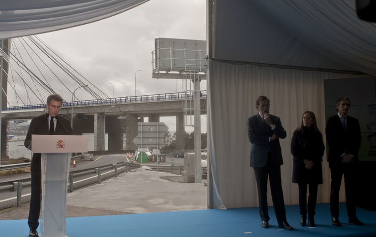 Feijóo, Ana Pastor, Rajoy e Gómez de la Serna na inauguración da ampliación da Ponte de Rande 