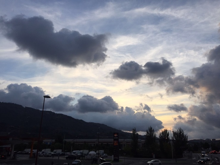 Nubes e claros no País Vasco