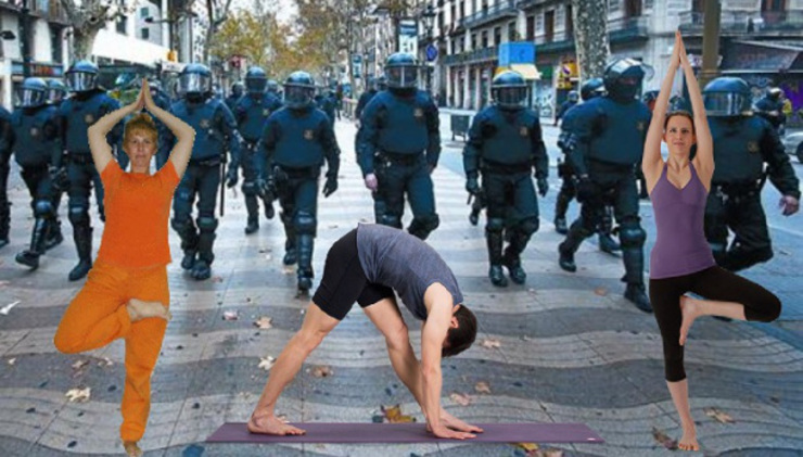 Policías feridos por desalineamento de chakras tras o desaloxo dun centro okupa 