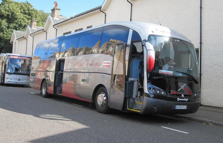 Autobús de Empresa Gavilanes 