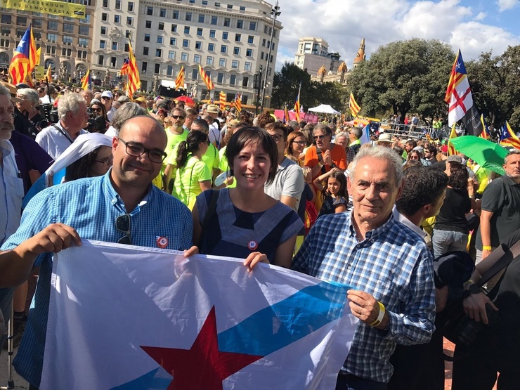Rubén Cela, Ana Pontón e Camilo Nogueira (BNG) na Diada de Cataluña 2017