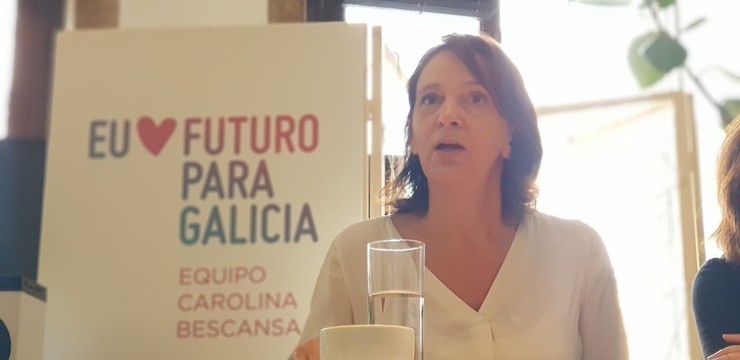 Carolina Bescansa en Betanzos na súa campaña para liderar Podemos Galicia. PODEMOS GALICIA 