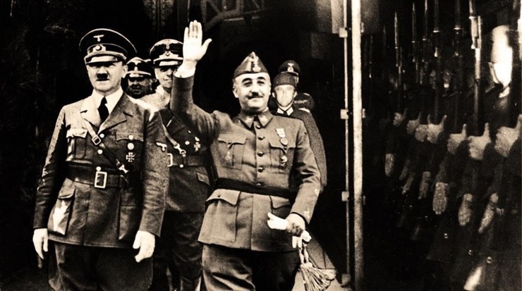Franco e Hitler saúdan a garda alemá en Hendaia, o 23 de outubro de 1940.