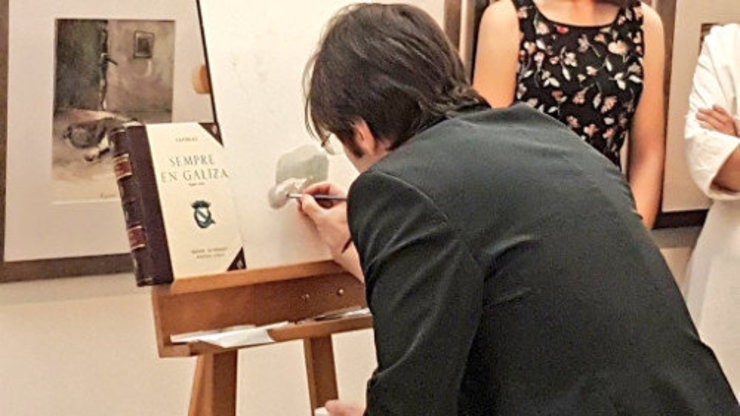 Kiko da Silva reproduciu no Salón Castelao do Museo de Pontevedra ‘A derradeira leición do mestre’ 