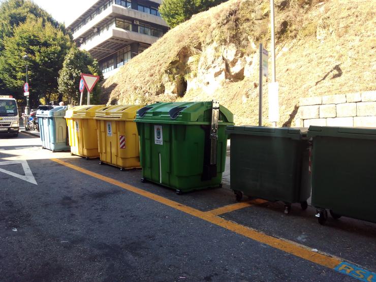 Colectores de lixo en Vigo. EUROPA PRESS - Archivo 