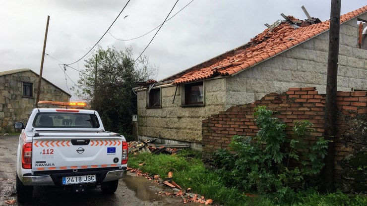 Efectos dun tornado en Sanxenxo 