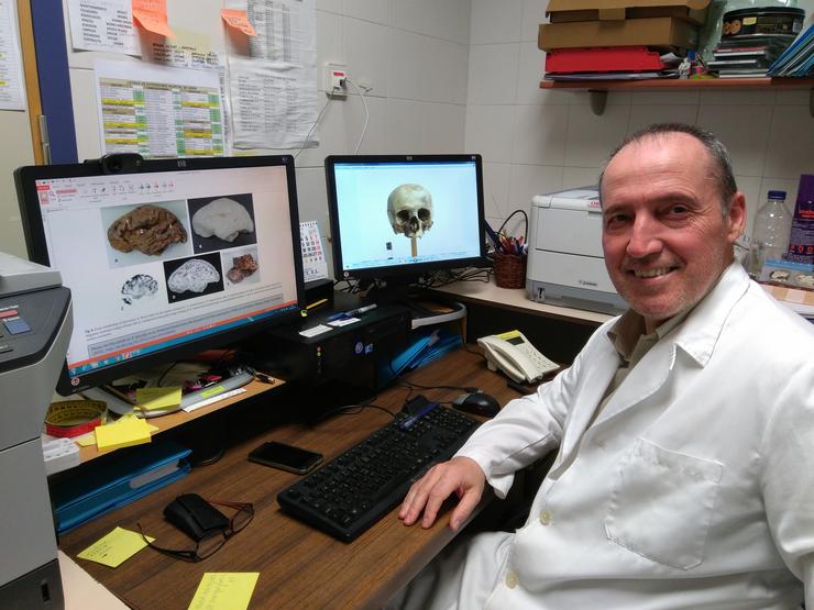 El forense Fernando Serrulla de la Unidad de Antropoloxia Forense del Imelga. / Europa Press
