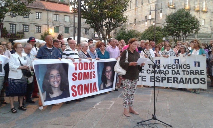 Concentración e marnifestación en apoio á familia de Sonia Iglesias