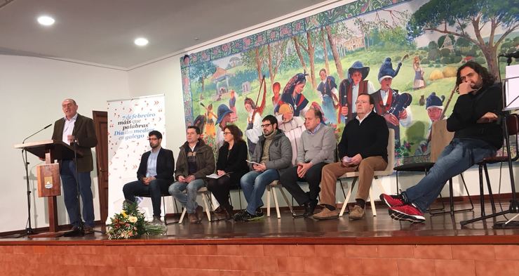 Encontro en Fene para a declaración do Día dos Medios en Galego.