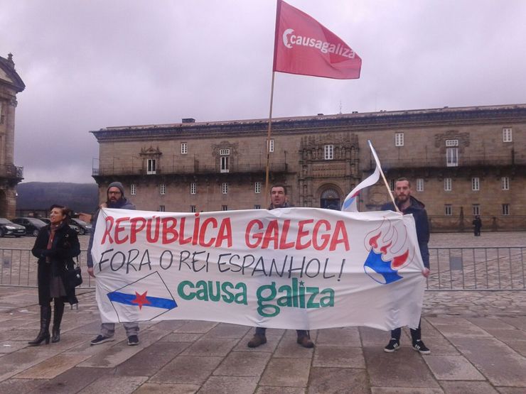 Protesta de Causa Galicia no Obradoiro 