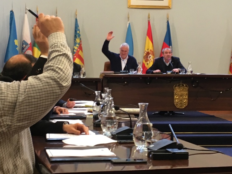 Manuel Martínez vota con el PP en la Diputación de Lugo