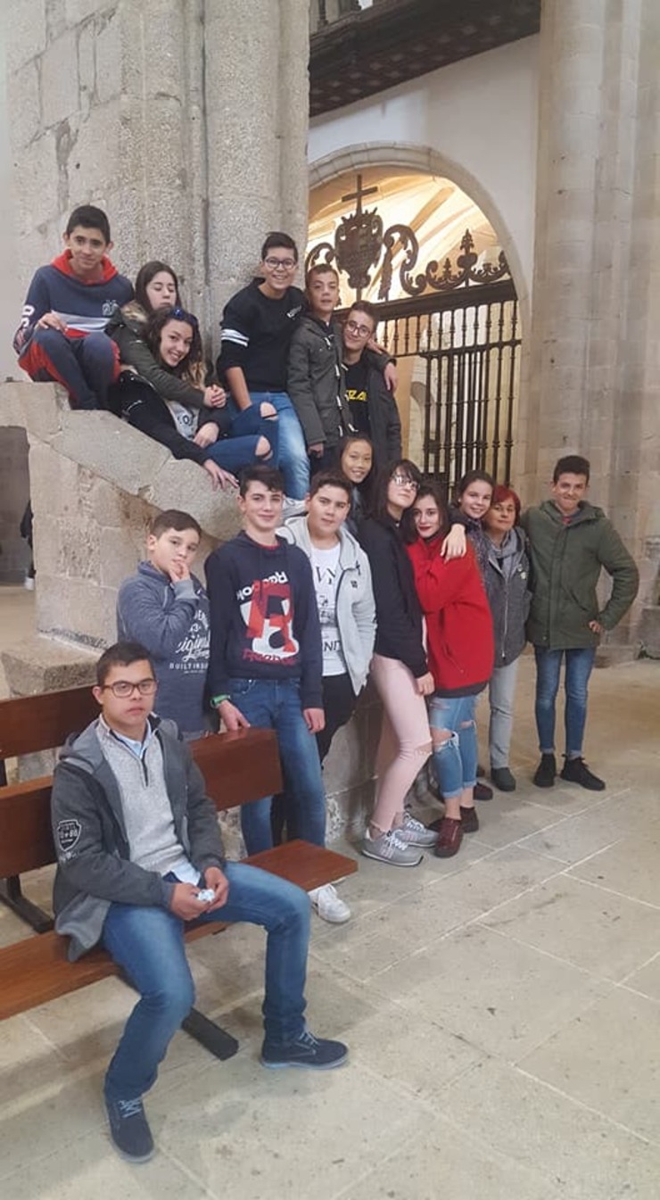 Alumnado de Regueifa de Vila de Cruces 