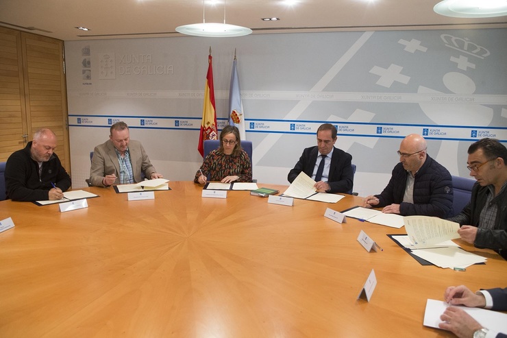 Firma de acordo entres xunta e sindicatos da AXI 