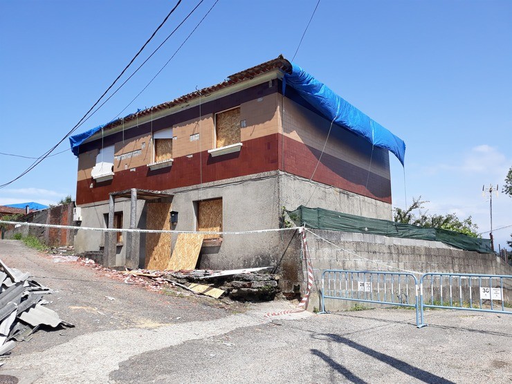 Unha das casas afectadas pola explosión pirotécnica en Tui. EUROPA PRESS - Archivo 
