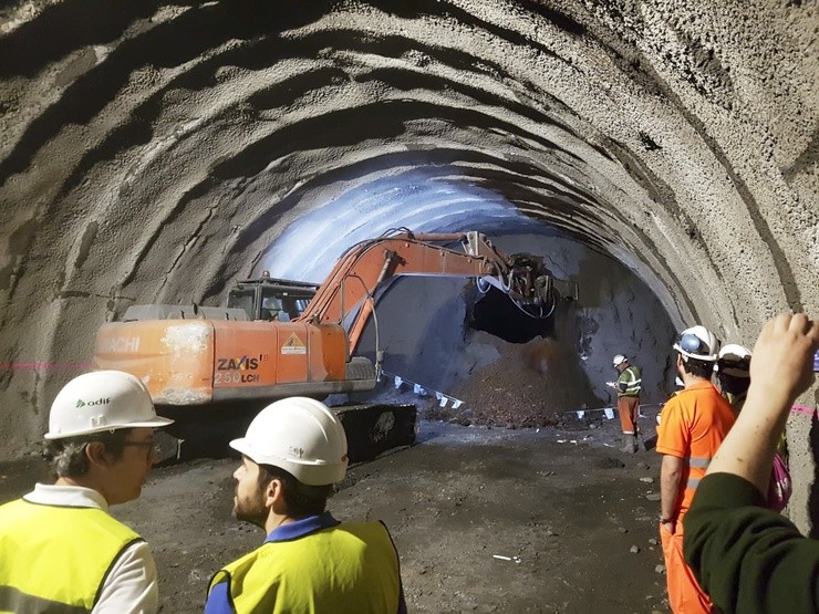 Túnel de Cerdedelo (Ourense). ADIF 