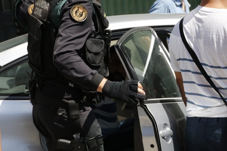 Detención en Vigo do autor dun crime no barrio de Ou Carqueixo de Lugo. GUARDIA CIVIL