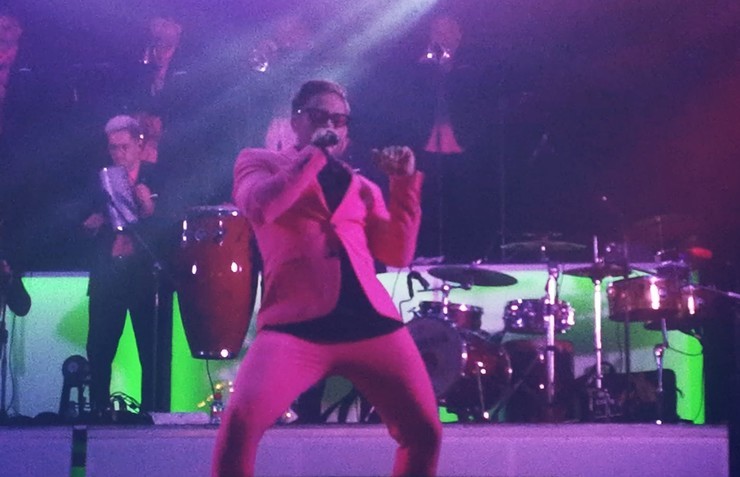 Manu Rodríguez no escenario do Grupo Bomba.