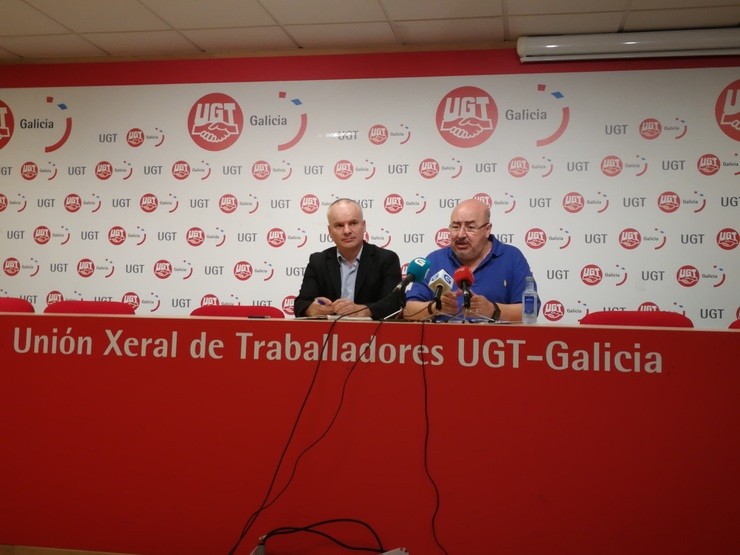 Jacobo Feijoo e Roberto García, de Unións Agrarias (UU.AA.) 