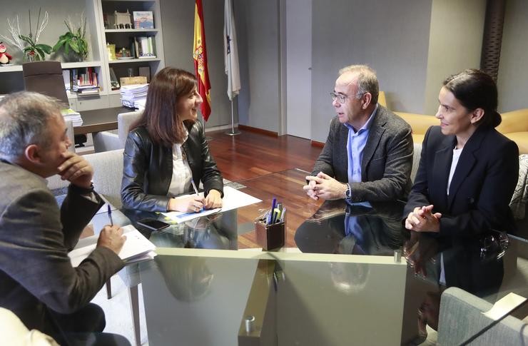 Reunión da conselleira de Medio Ambiente, Territorio e Vivenda e o alcalde de Santiago. XUNTA / Europa Press