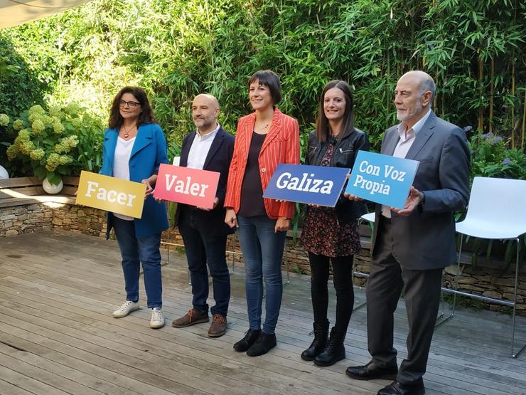 Carme da Silva, Néstor Rego, Ana Pontón, Olalla Rodil e Francisco García no acto de presentación de candidaturas do BNG.