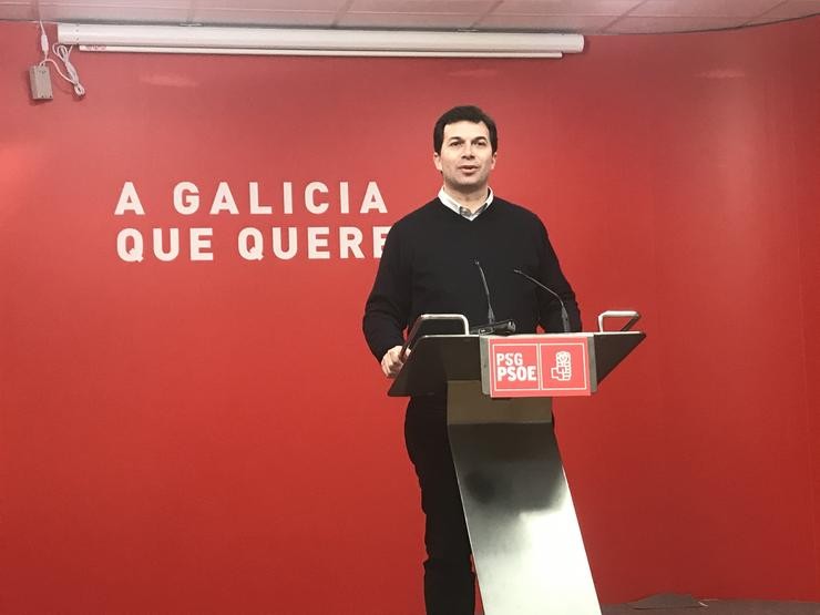 O secretario xeral do PSdeG, Gonzalo Caballero, na rolda de prensa ofrecida este sábado 