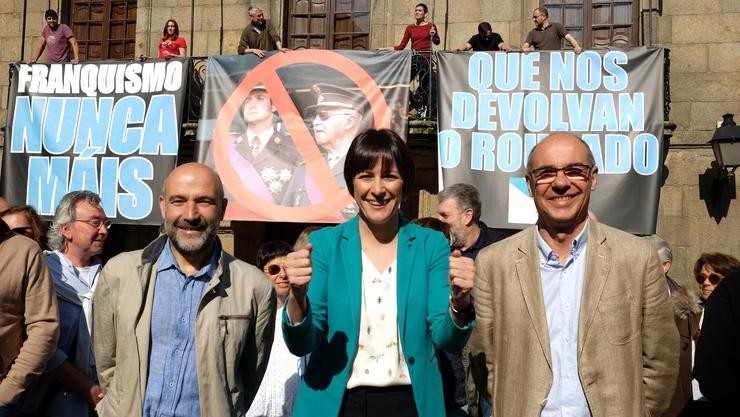 Néstor Rego, candidato do BNG ao Congreso pola Coruña; Ana Pontón, portavoz nacional do BNG e Francisco Jorquera, candidato á alcaldía da Coruña,no acto na Casa Cornide. BNG - Arquivo / Europa Press