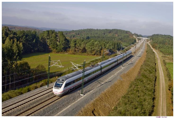 Tren de alta velocidade / Adif