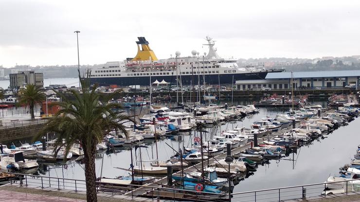 Chegada de cruceiros a Ferrol. AUTORIDADE PORTUARIA DE FERROL