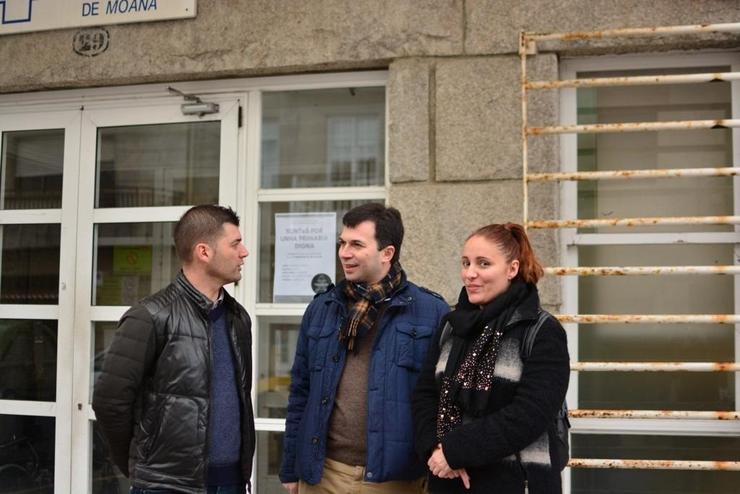 O líder do PSdeG, Gonzalo Caballero, con edís socialistas en Moaña (Ponteved. REMITIDA POLO PSDEG 