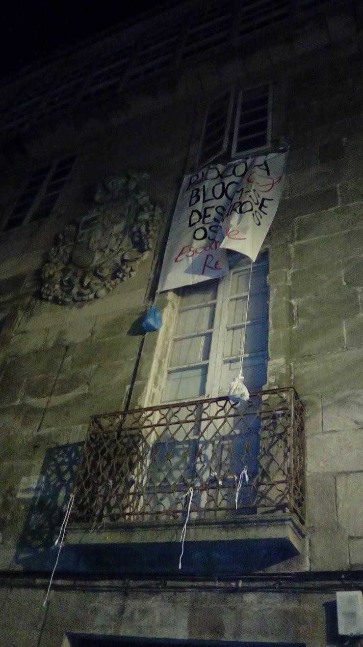 Imaxe do edificio ocupado na rúa Algalia de Arriba, Santiago