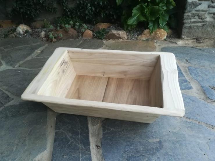 Artesiña encargada a piques de ser rematada para enviar a Santiago / Xornal de Lemos