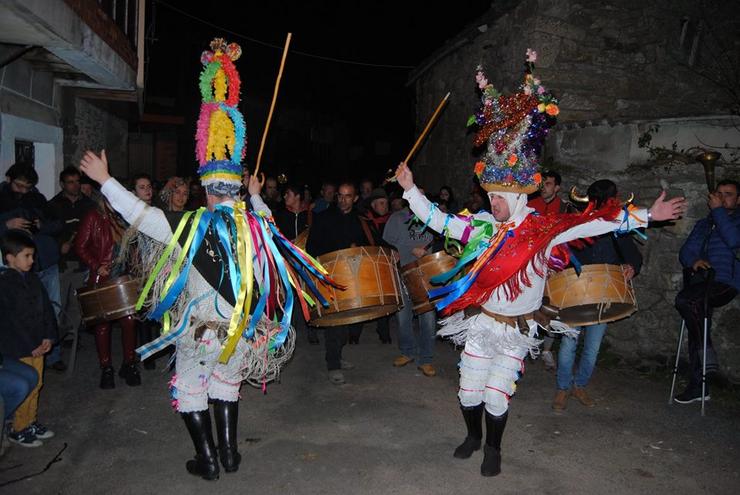 Fulión e danza das mázcaras. Foto: Rafael Quintía