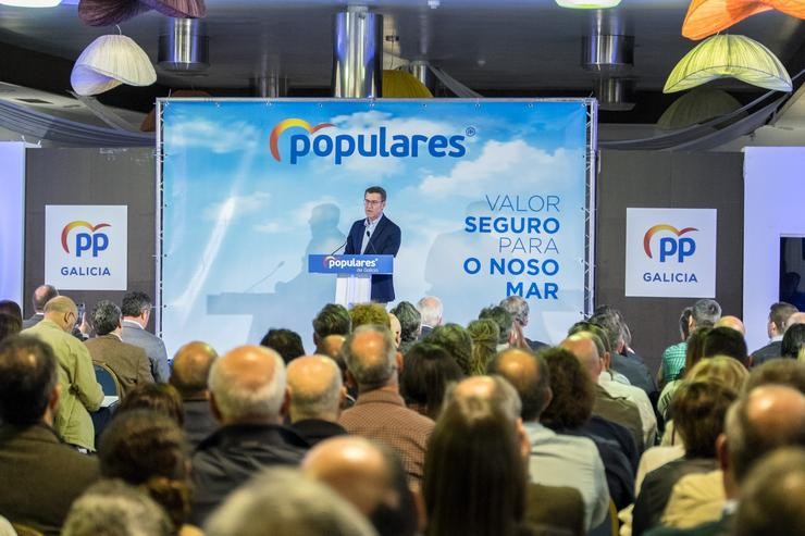 Feijóo reivindica un PP 'fiable' para os traballadores do mar fronte aos que. PARTIDO POPULAR 