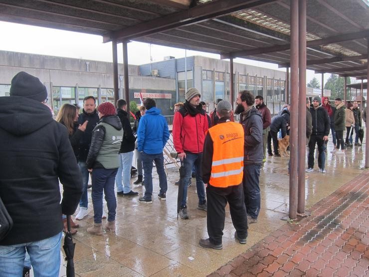 Traballadores de Seaga protestan de novo ante a Xunta para denunciar a situación de "incerteza total" sobre o seu futuro / Europa Press