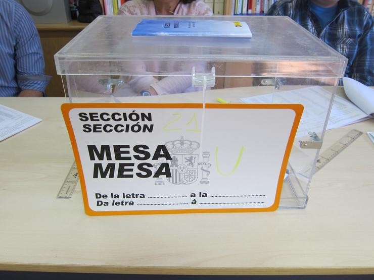 Urna electoral en Santiago de Compostela.. EUROPA PRESS - Arquivo