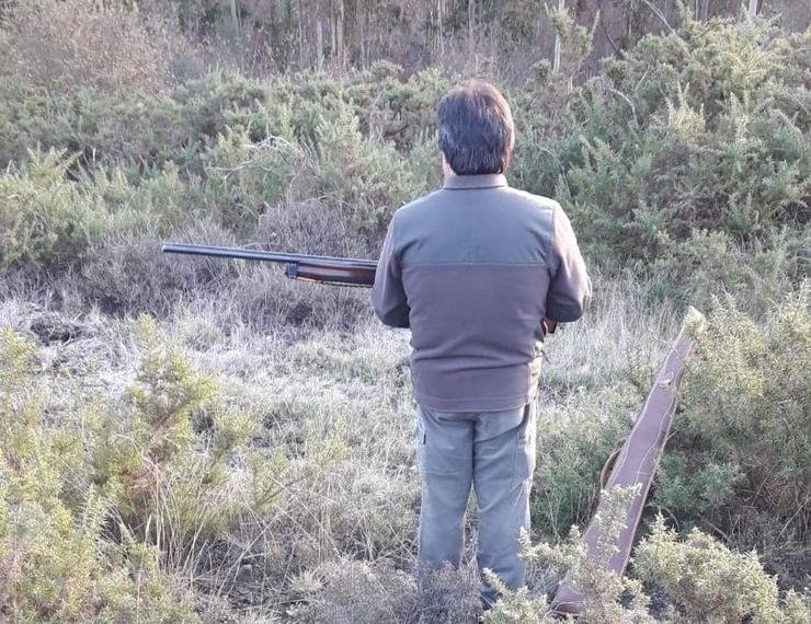 Fedexcaza celebrará reunións con cazadores en 24 municipios para explicar as novidades da Lei de Caza. LIBERA E FFW - Arquivo 
