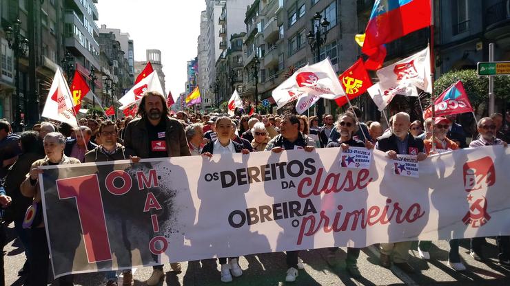 EU maniféstase en Vigo para denunciar o aumento da sinistralidade laboral e a consolidación da precariedade. ESQUERDA UNIDA