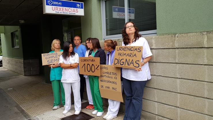 Protesta de persoal sanitario na PAC de Galicia. PACS EN PÉ DE GUERRA - Arquivo