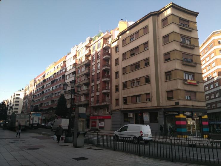 Cinco detidos en Madrid por estafar a 18 persoas anunciando pisos que non eran seus en webs de aluguer. EUROPA PRESS - Arquivo