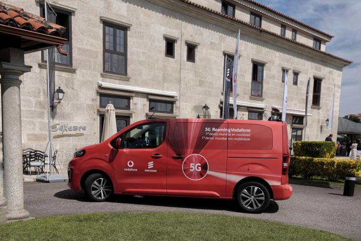 Economía.- Vodafone realiza entre España e Portugal a primeira conexión de datos 5G transfronteiriza en mobilidade. VODAFONE 