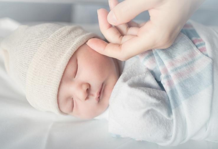 Así deberían ser as primeiras horas de vida dun bebé. ISTOCK 