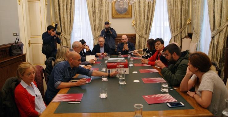 Reunión entre PSOE e Compostela Aberta / Europa Press