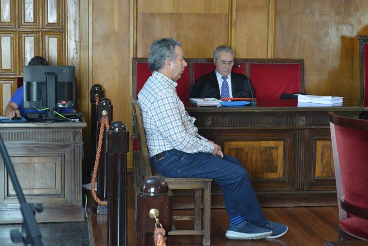 Xuízo en Ourense contra o acusado de homicidio no Carballiño. 