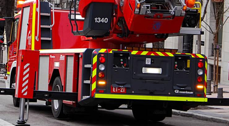 Camión de bombeiros / Consorcio Provincial de Bombeiros de Ourense.