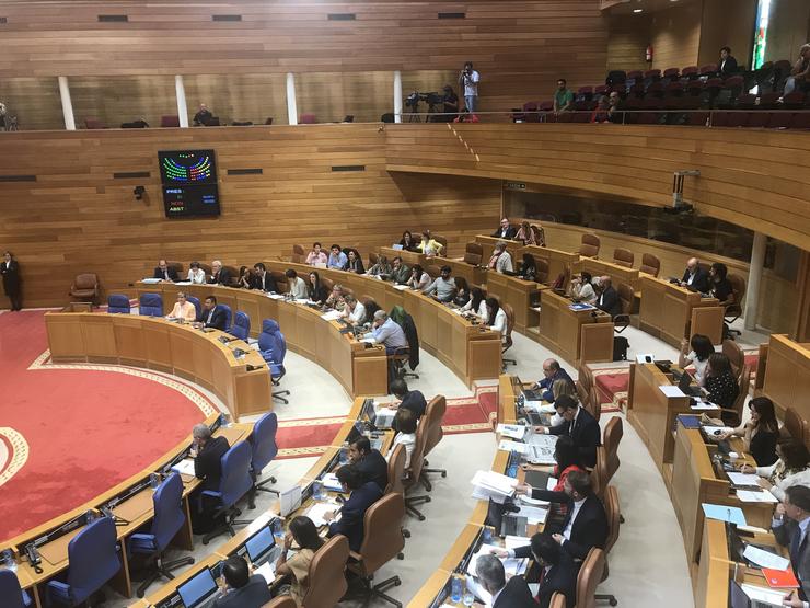Os deputados do Hemiclo votan o ditame da comisión sobre o proxecto de Lei de Administración Dixital de Galicia 
