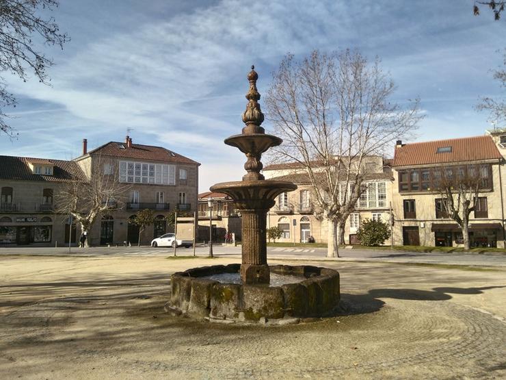 Contorna Mosteiro de Santa Clara, en Allariz