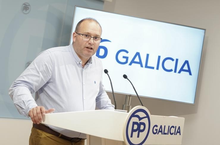 O secretario xeral do PP de Galicia, Miguel Tellado, en rolda de prensa. PPDEG - Arquivo