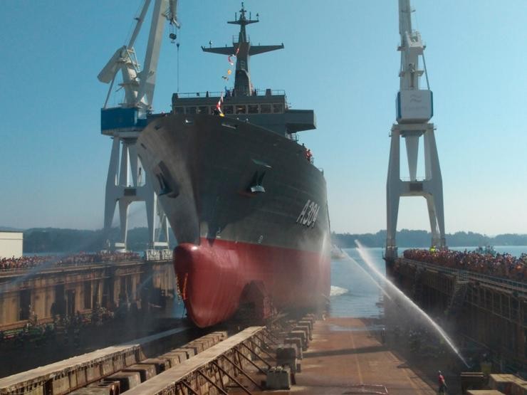 Botadura do segundo buque AOR para a Armada de Australia 