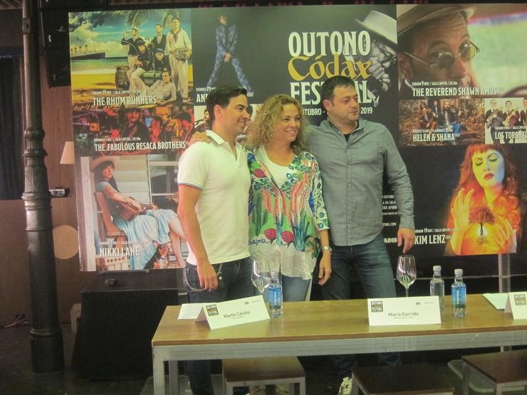 Martín Calviño, María Garrido e Javier Freire na presentación do Outono Códax Festival en Santiago 