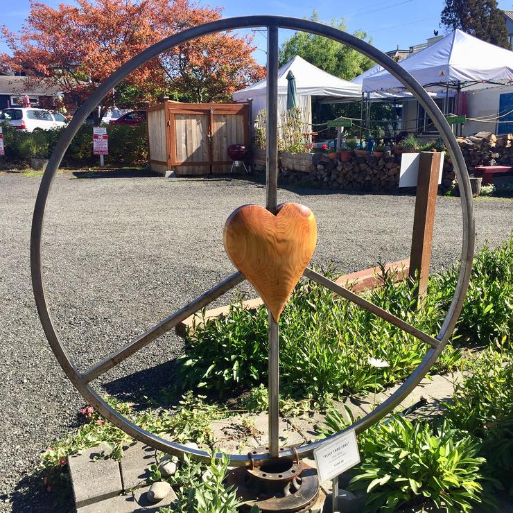 A paz atravesa o corazón en Langley (Whidbey Island)